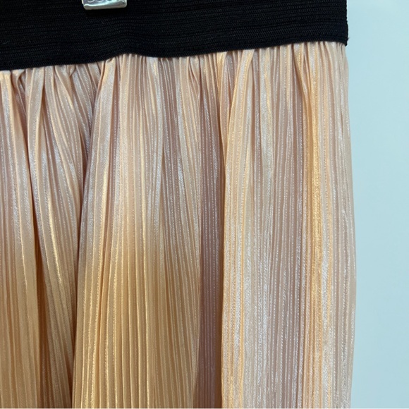 💓🎀Pleated Satin Skirt - Tally Weil - long midi skirt - Picture 6 of 8